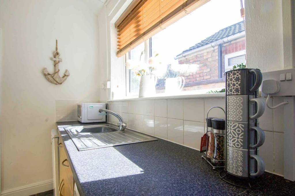 Beautiful 2 Bedroom House Close To The Seaside Cleethorpes Exterior foto
